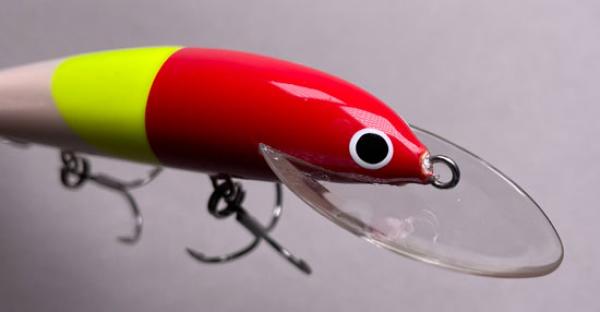 Karikko Wobbler, Länge: 13 cm, Farbe: Red Head 028, schwimmend, von Suomen Uistin The Finnish Lure Company (Jarmo Rapala)